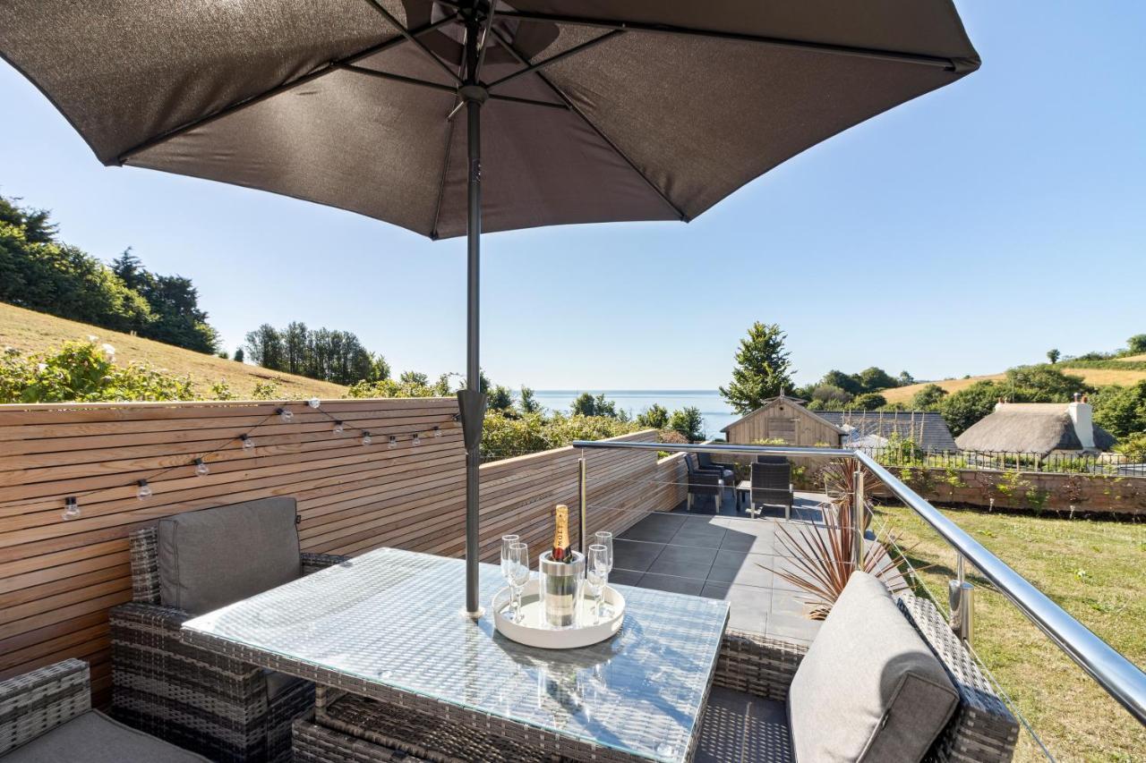 Stunning Coastal Apartment In Maidencombe With Sea Views & Garden Stokeinteignhead Exterior photo